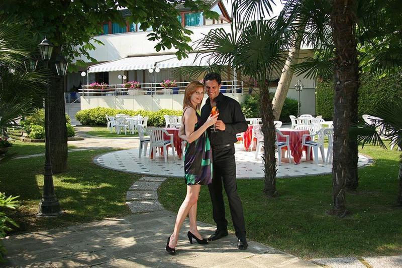 Hotel Aurora Terme Abano Terme Esterno foto
